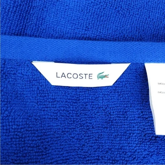 LACOSTE Bath Towel Navy Blue 100% Coton 30” x 52” Crocodile Logo Low Linting - Picture 3 of 7